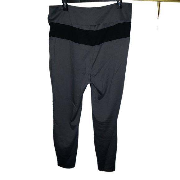 DC Comics Her Universe The Batman Catwoman Cosplay Leggings Plus Size 2 - Picture 4 of 16